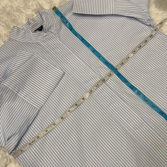 🟢3 items for $20—WHO WHAT WEAR striped top button front high neckline hi-lo hem - Picture 8 of 12